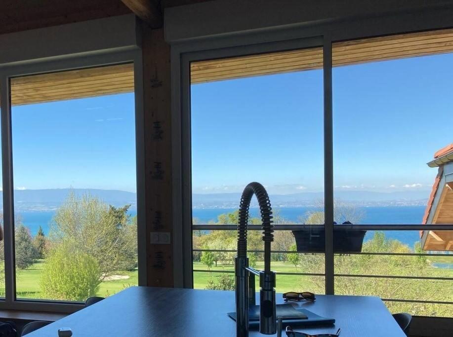 Appartement Vue Sur Le Golf Et Le Lac Leman Publier Exterior photo